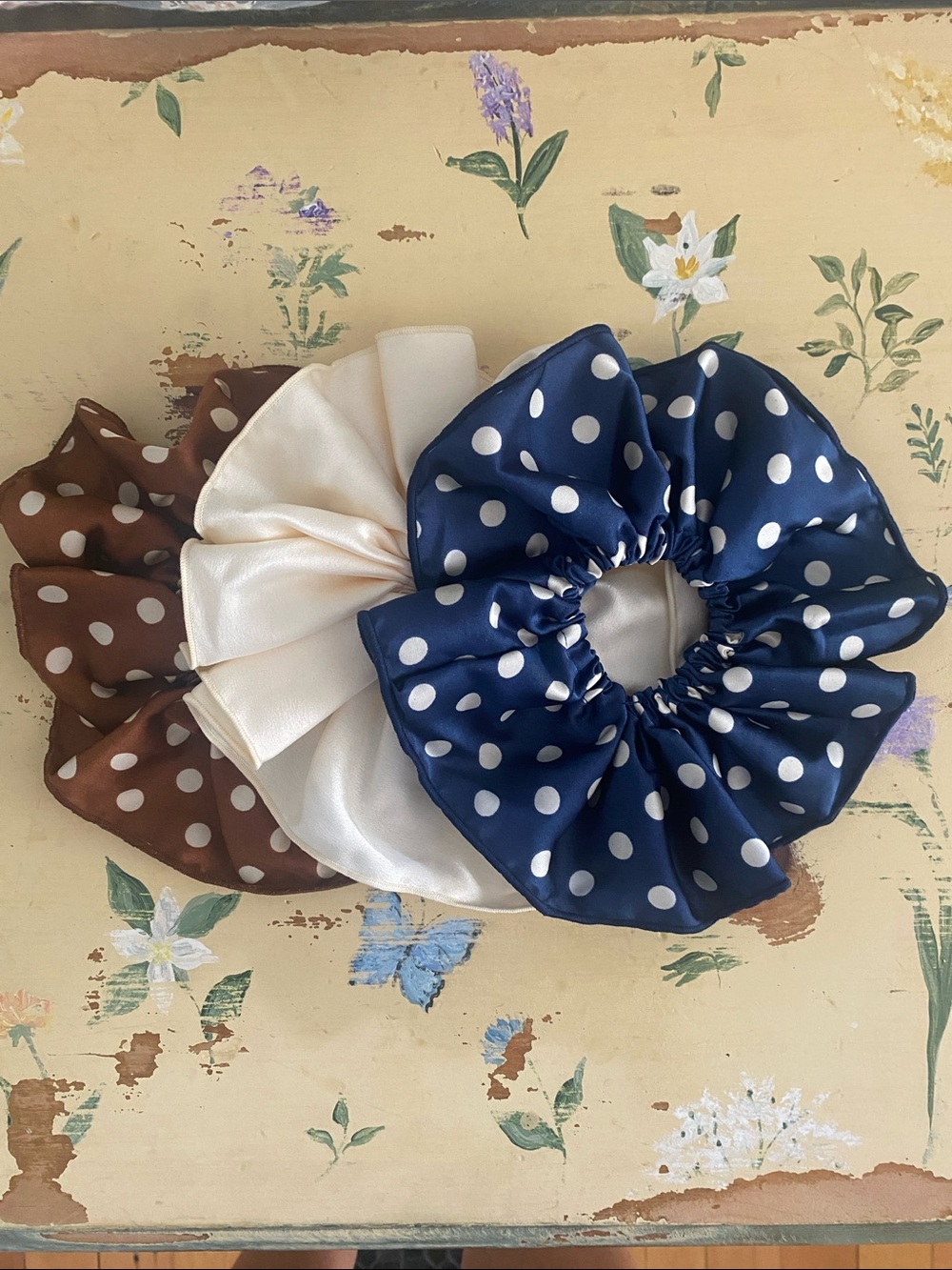 Oversize Satin Scrunchie Trio